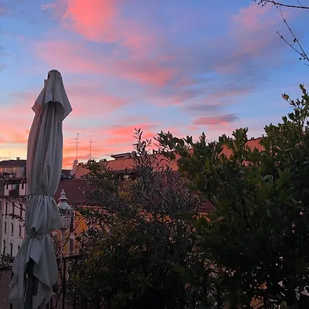 Attico Con Terrazza Nel Cuore Di Nolo Apartamento
